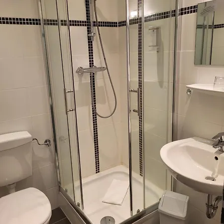 Bootshaus Guest house Bedekaspel