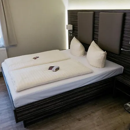 Bootshaus Guest house Bedekaspel